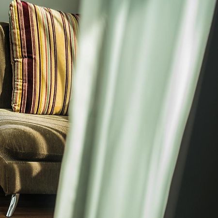 Winner Sriracha Serviced Apartment Si Racha Exterior foto