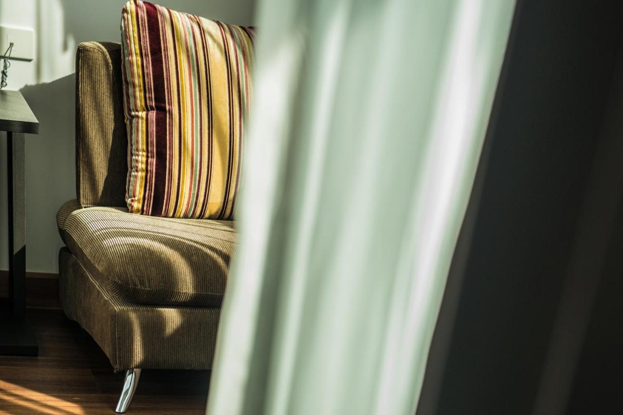 Winner Sriracha Serviced Apartment Si Racha Exterior foto